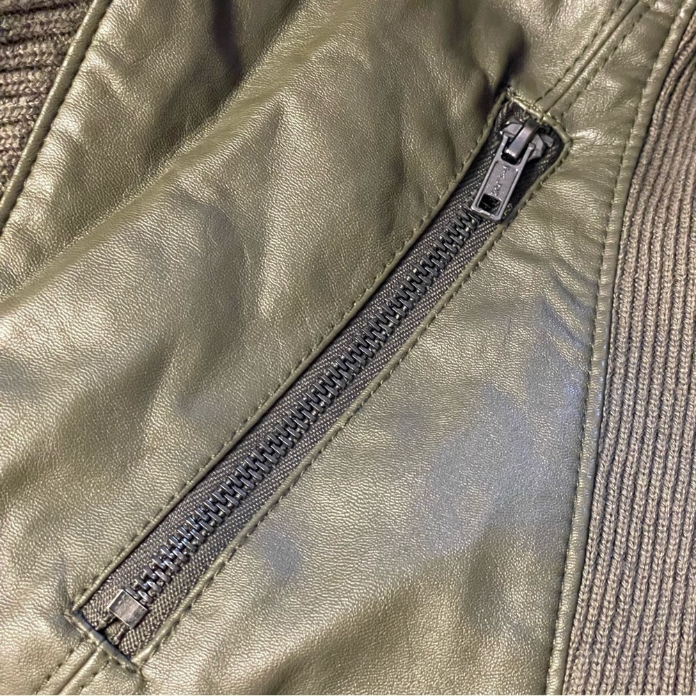 ✅HOST Pick✅ Blank NYC Open Style Jacket, Medium - Picture 7 of 8